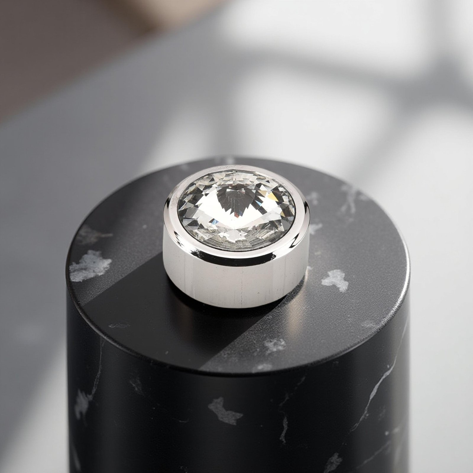 Crystal Mirror Cap